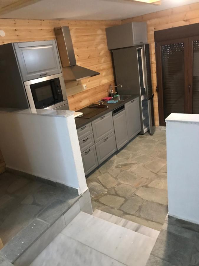 Paris Apartment 네오스마르마라스 외부 사진