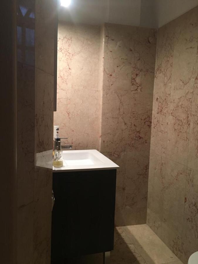 Paris Apartment 네오스마르마라스 외부 사진